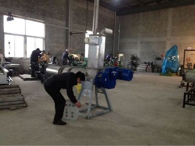 供应高效畜禽粪便处理设备 鸡粪干湿分离机、兔粪处理机与猪粪处理机的价格与厂家解析